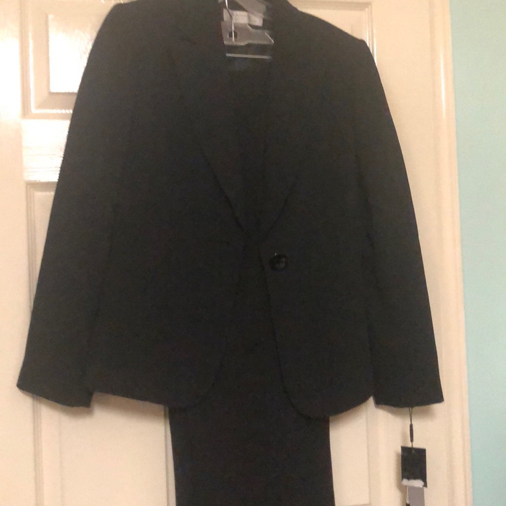 Suit - Picture 2 of 2